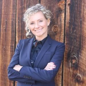 Meet your Posher, Whitney